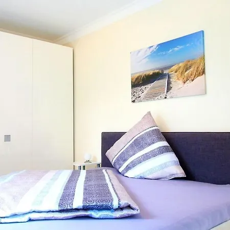 Ferienhaus Penthouse Strandallee 174 *
